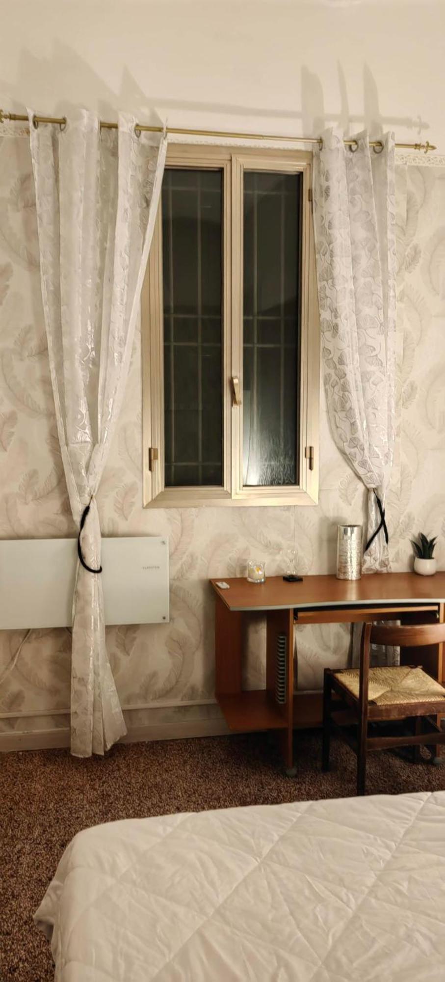 Gara Holiday Home- Bologna Airport Suite Bagian luar foto